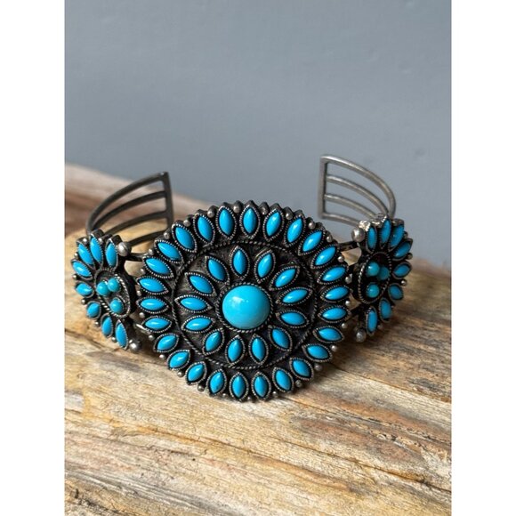 Turquoise Faux Southwestern Vintage Cuff Sunburst Sunbeam Cluster Bracelet Avon - Picture 1 of 7